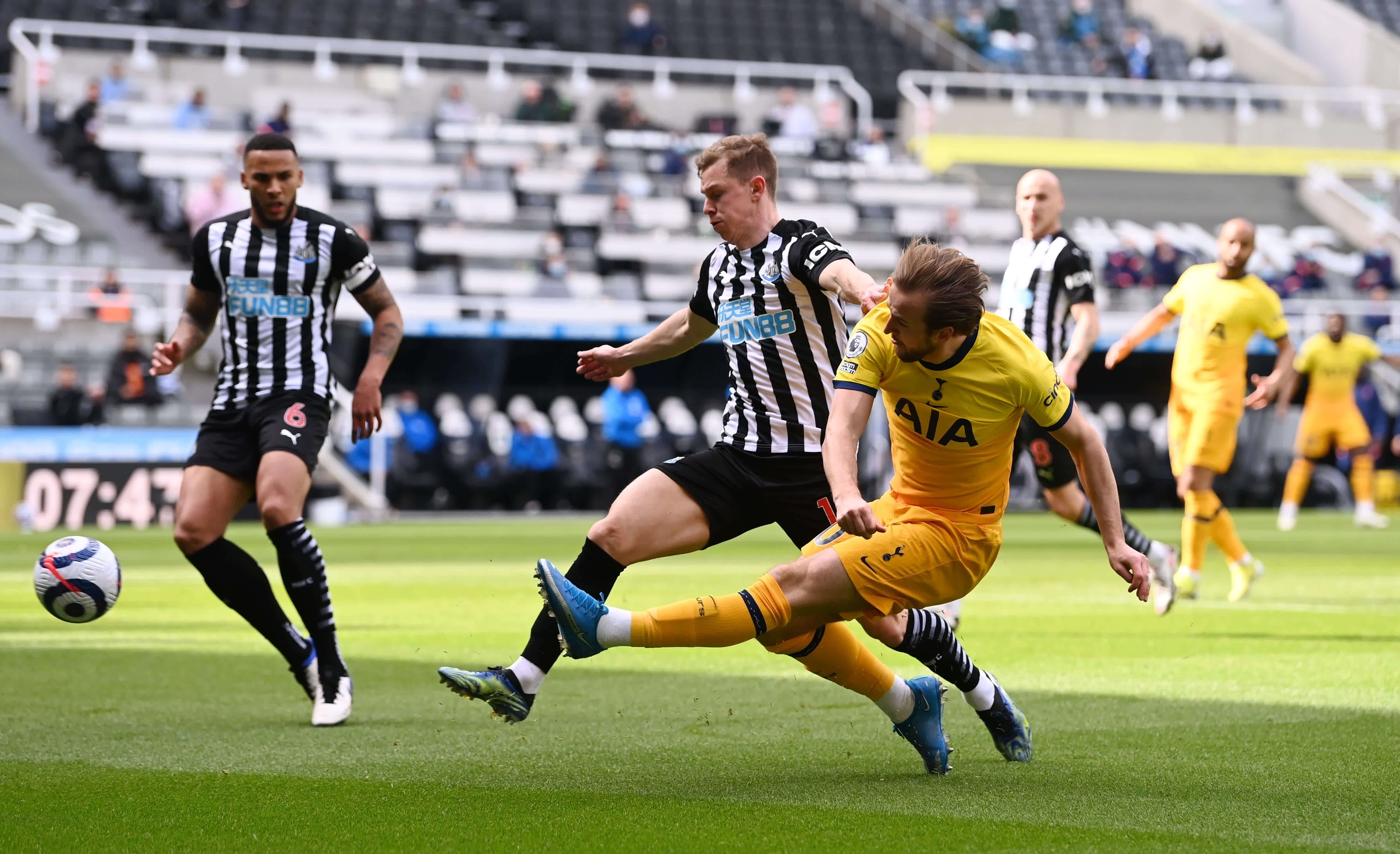 鐘擴大比分 鐘擴大比分