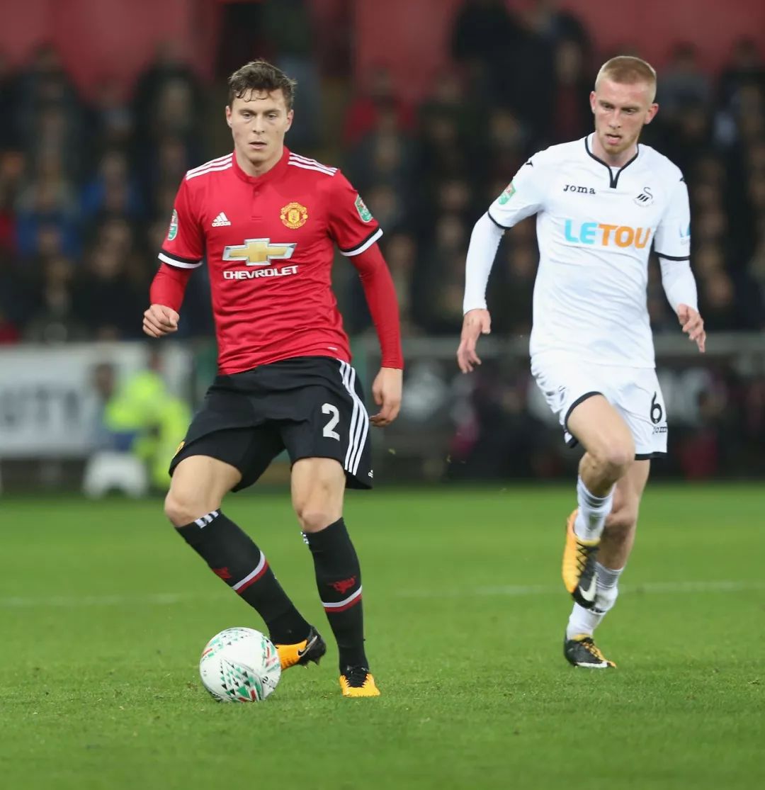 兩隊都以極 兩隊都以極